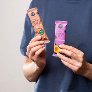 Baton energetyczny czy mus owocowy? Wybierz idealną przekąskę do swojego plecaka